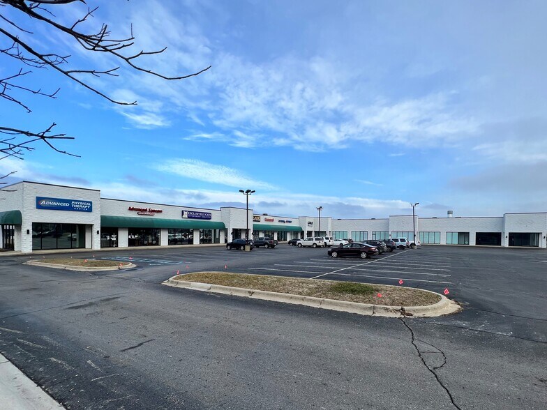 6650 Highland Rd, Waterford, MI à louer - Photo de l’immeuble – Image 2 sur 9