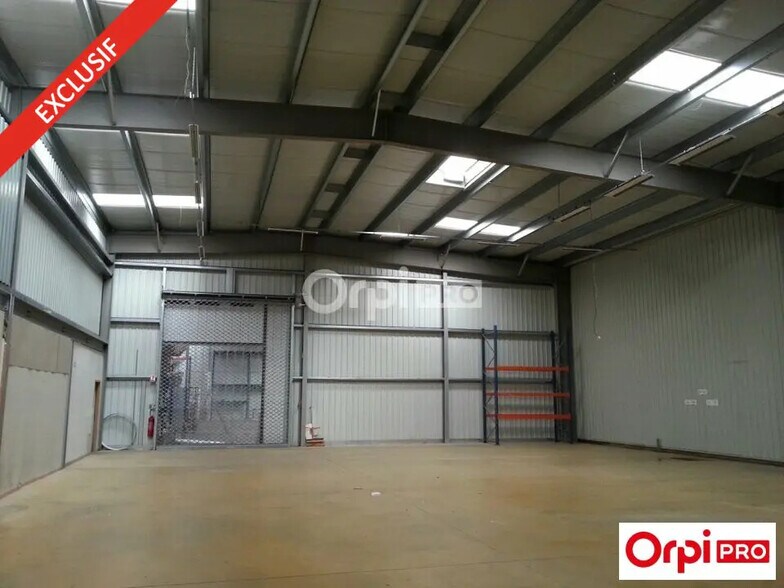 Local d’activités dans Romans-sur-Isère à louer - Photo de l’immeuble – Image 2 sur 5