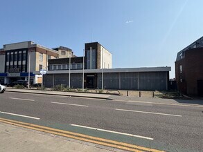 50-56 High Rd, Londres à louer Photo intérieure– Image 2 sur 14