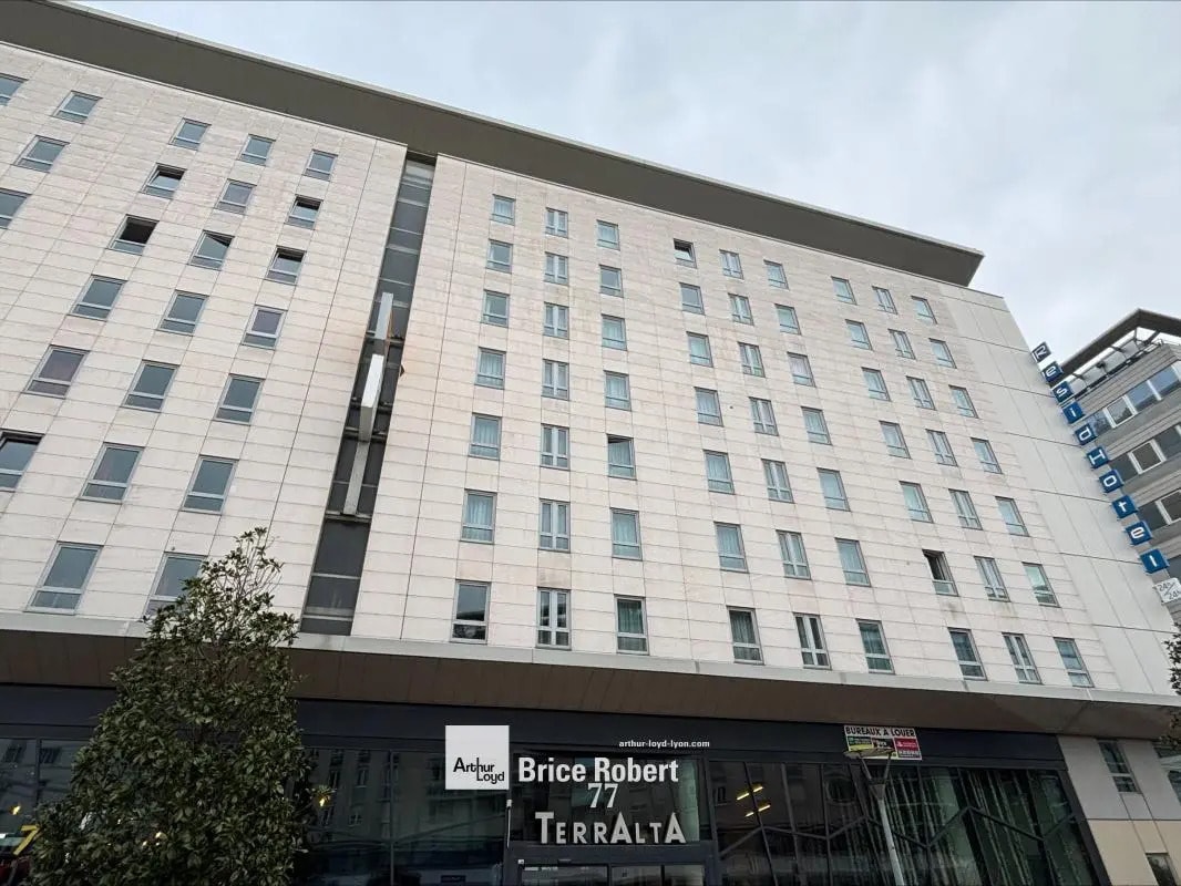 77 Boulevard Marius Vivier-Merle, Lyon à louer Photo de l’immeuble– Image 1 sur 6