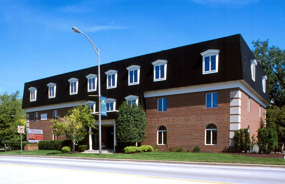 9401 S Pulaski Rd, Evergreen Park, IL à vendre - Photo principale – Image 1 sur 9