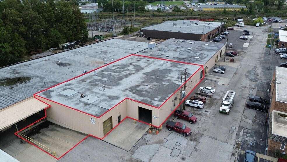 33220-33250 Lakeland Blvd, Eastlake, OH à louer - Photo principale – Image 1 sur 12