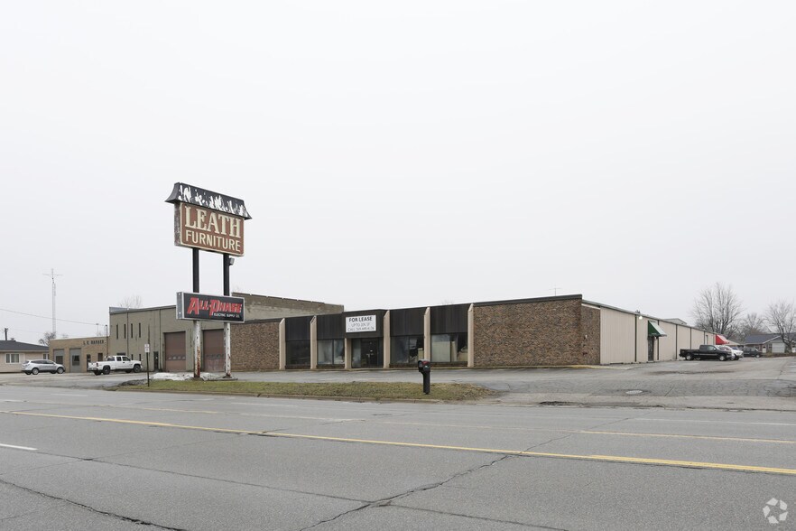 1160 E Napier Ave, Benton Harbor, MI à louer - Photo principale – Image 2 sur 17
