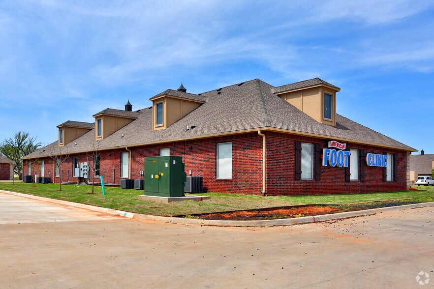 5480 Main, Del City, OK à vendre - Photo de l’immeuble – Image 3 sur 4