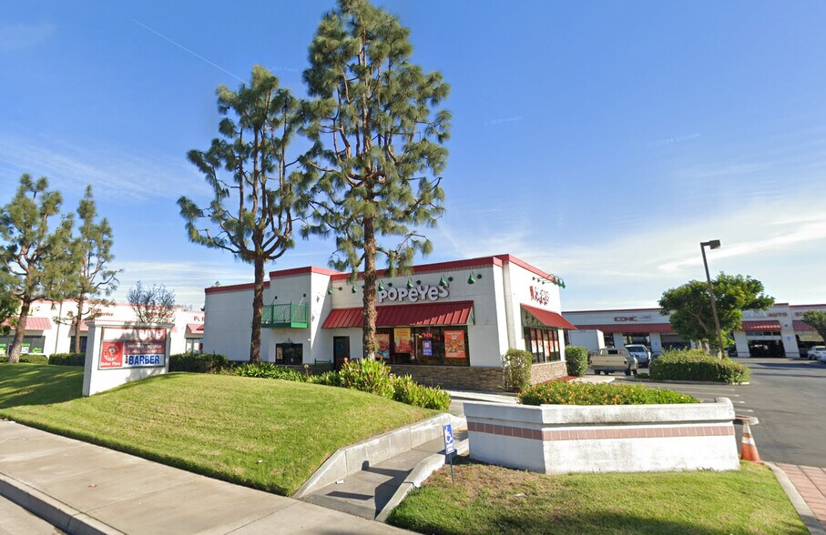12022 Knott St, Garden Grove, CA à louer - Photo principale – Image 1 sur 2