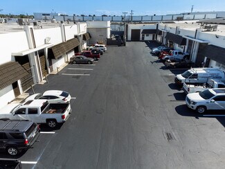 Plus de détails pour 7315-7335 NW 32nd Ave, Miami, FL - Industriel/Logistique à louer