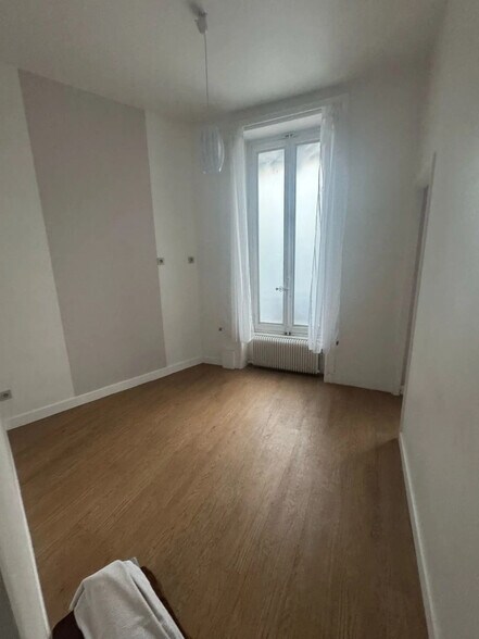 Immeuble residentiel dans Lyon à vendre - Photo intérieure – Image 3 sur 6