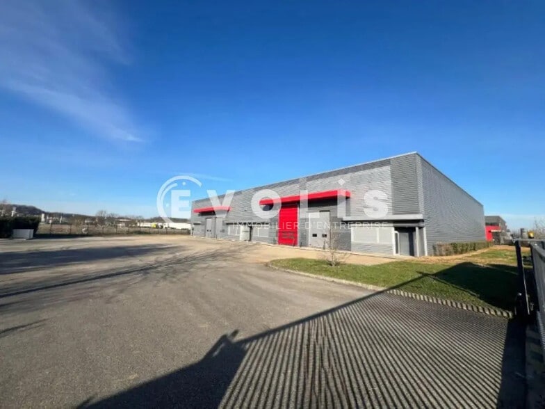 916 Rue De La Craz, Dagneux à louer - Photo de l’immeuble – Image 2 sur 13