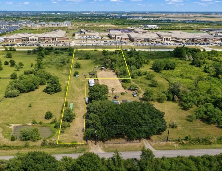 0 Charger way, Fulshear, TX à vendre - Photo de l’immeuble – Image 2 sur 12