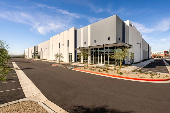 Plus de détails pour 4833 E Washington St, Phoenix, AZ - Industriel/Logistique à louer