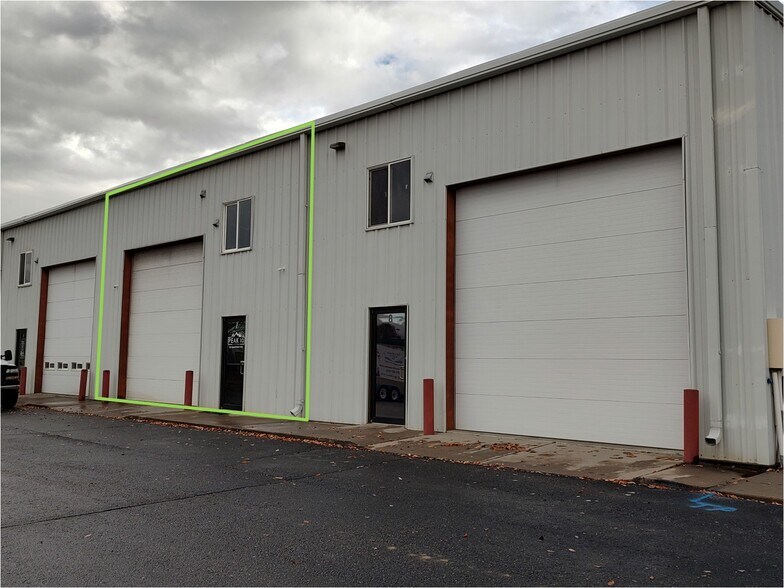 546 8th St SE, Loveland, CO à louer - Photo de l’immeuble – Image 2 sur 16