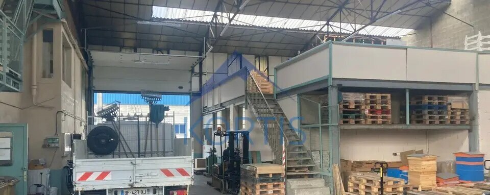 Local d’activités dans Villefranche-sur-Saône à louer - Photo de l’immeuble – Image 2 sur 2