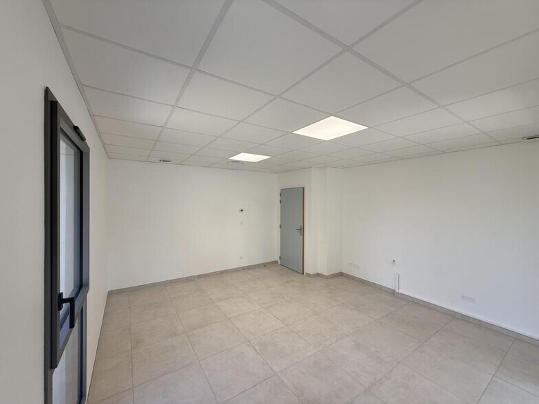 Bureau dans Lorgues à vendre - Photo intérieure – Image 1 sur 6