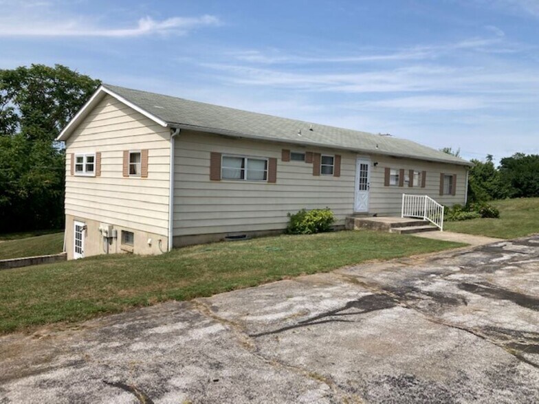 3045 Wood dr, Manchester, MD à vendre - Photo de l’immeuble – Image 2 sur 6