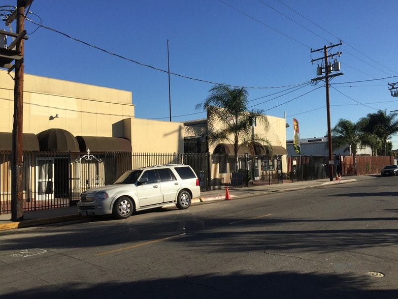 7728-7730 Maie Ave, Los Angeles, CA à vendre - Photo principale – Image 1 sur 2