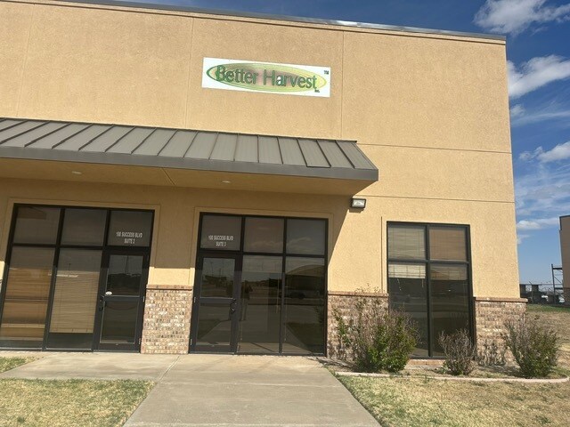 100 Success Blvd, Dumas, TX à louer - Photo principale – Image 1 sur 11