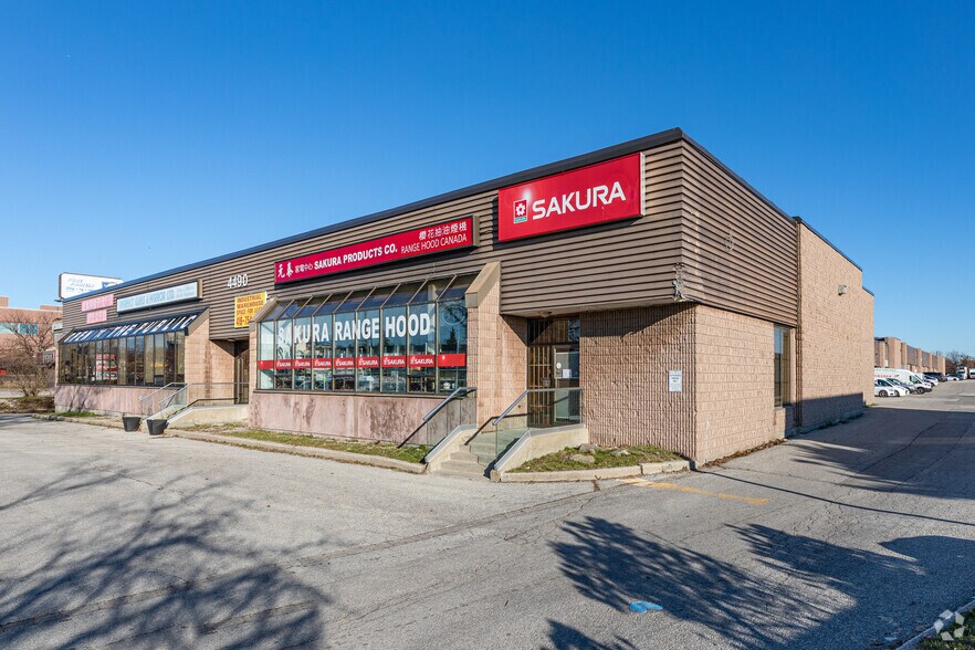 4490 Sheppard Ave, Toronto, ON à louer - Photo principale – Image 1 sur 10