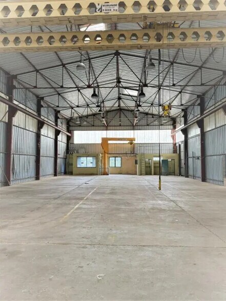 Local d'activités dans Besançon à vendre - Photo de l’immeuble – Image 3 sur 18