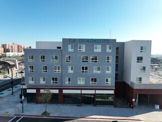 Plus de détails pour 110 S Boyle Ave, Los Angeles, CA - Local commercial à louer