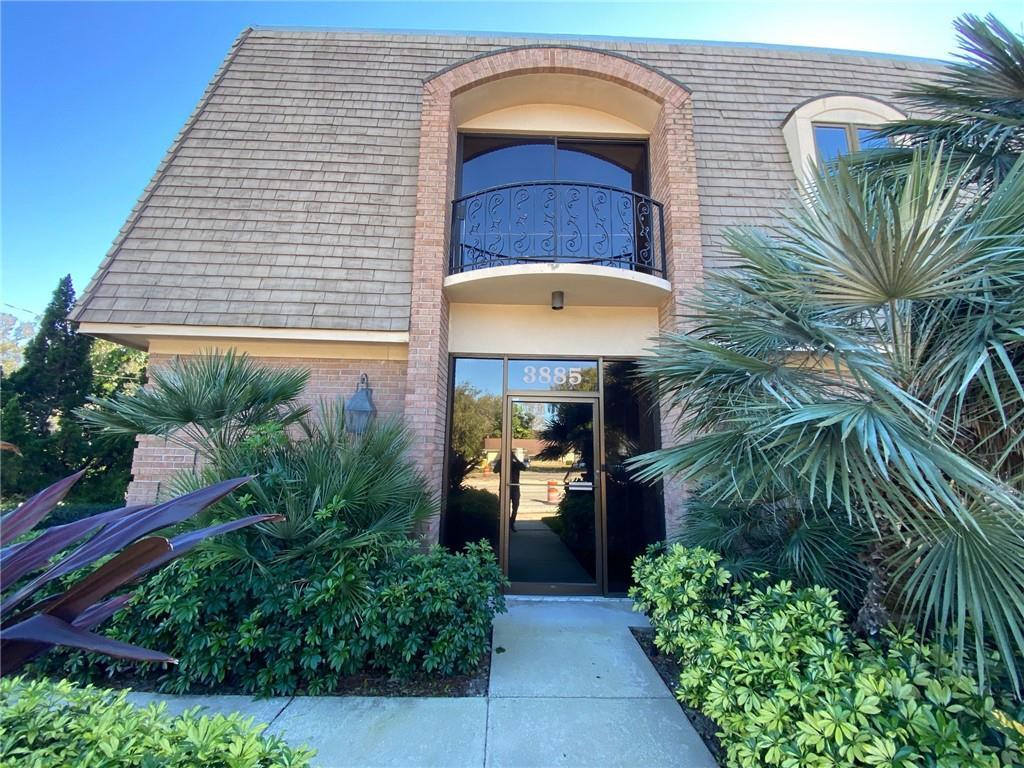 3885 20th St, Vero Beach, FL à louer Photo de l’immeuble– Image 1 sur 27