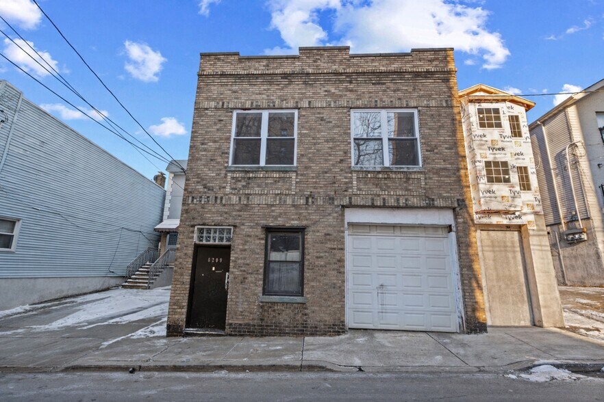 6209 Adams St, West New York, NJ à vendre - Photo de l’immeuble – Image 3 sur 15