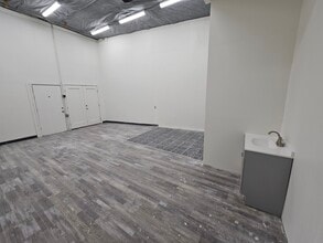 3325 N Verdugo Rd, Glendale, CA à louer Photo intérieure– Image 2 sur 2