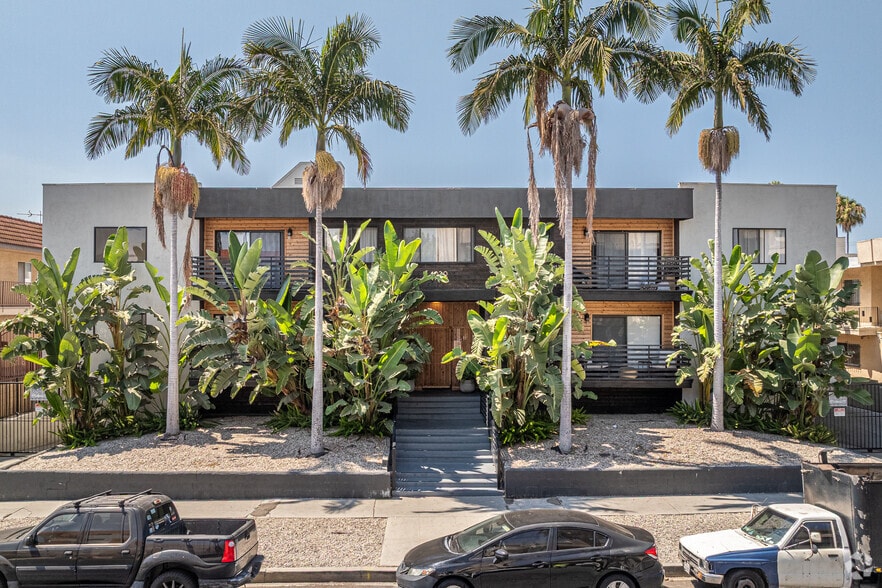 4938 Rosewood Ave, Los Angeles, CA à vendre - Photo de l’immeuble – Image 2 sur 32