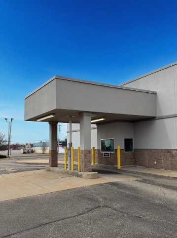 5014 Clio Rd, Flint, MI à louer - Photo de l’immeuble – Image 3 sur 10