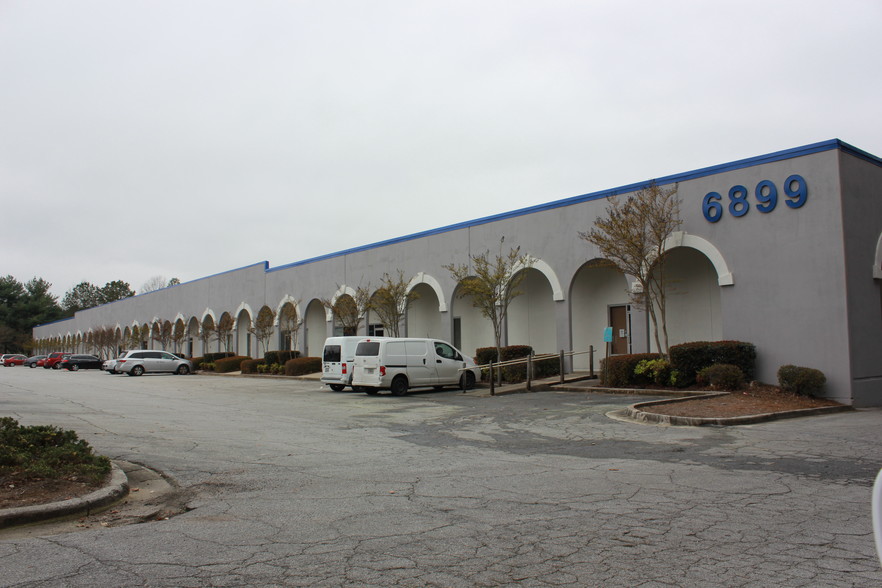 6899 Peachtree Industrial Blvd, Peachtree Corners, GA à louer - Photo principale – Image 1 sur 13