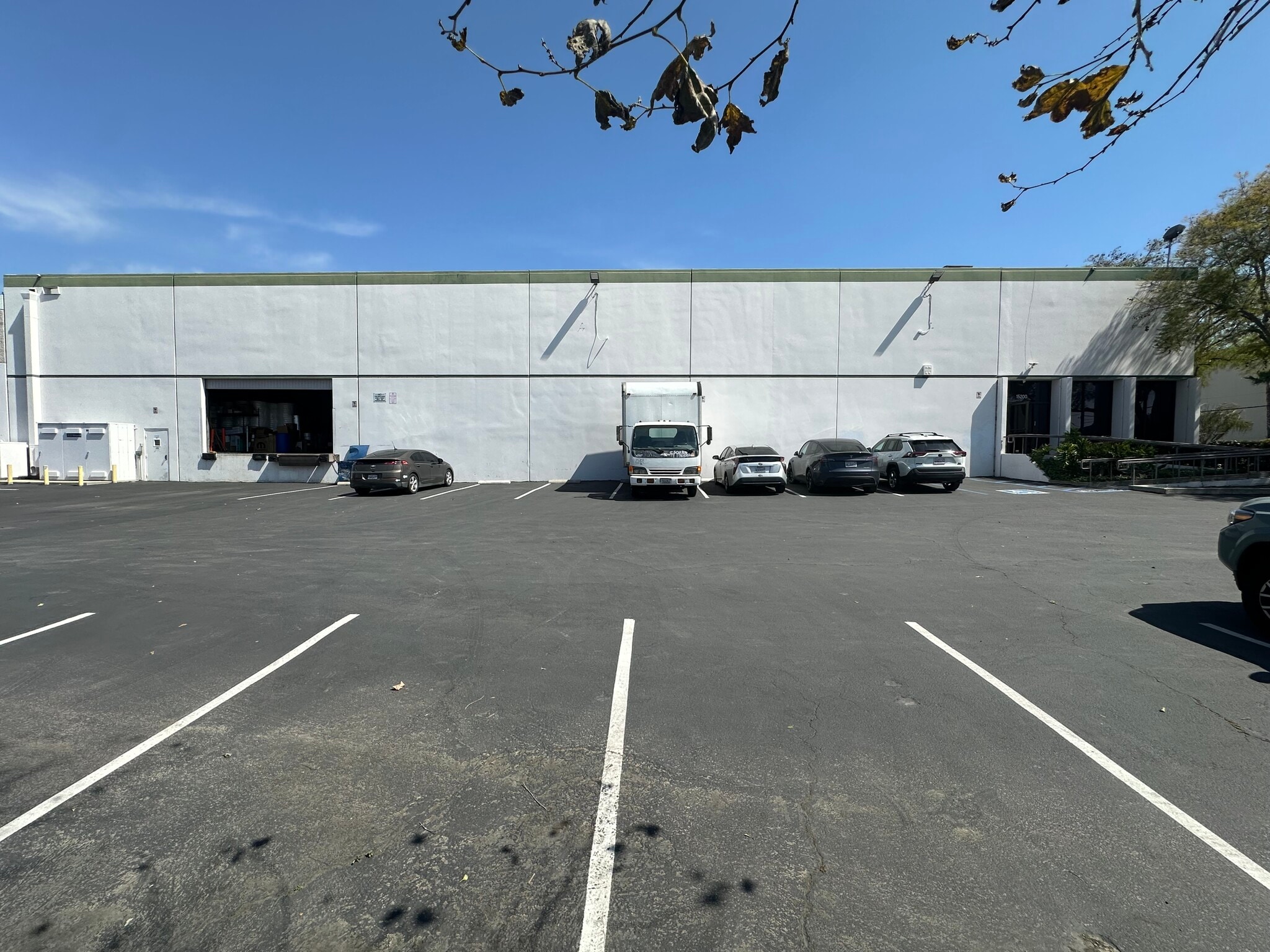 15120-15200 Marquardt Ave, Santa Fe Springs, CA à louer Photo de l’immeuble– Image 1 sur 5