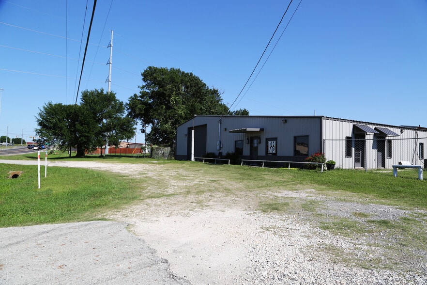 105 FM 27 W, Fairfield, TX à vendre - Photo principale – Image 1 sur 11