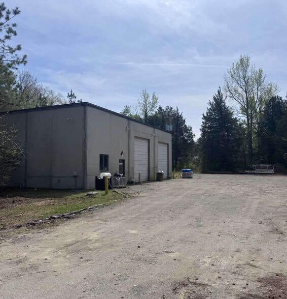 13135 Telcourt Rd, Ashland, VA à louer - Photo de l’immeuble – Image 2 sur 6