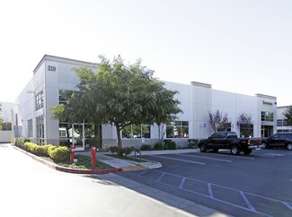 Plus de détails pour 5 Holland, Irvine, CA - Industriel/Logistique à louer