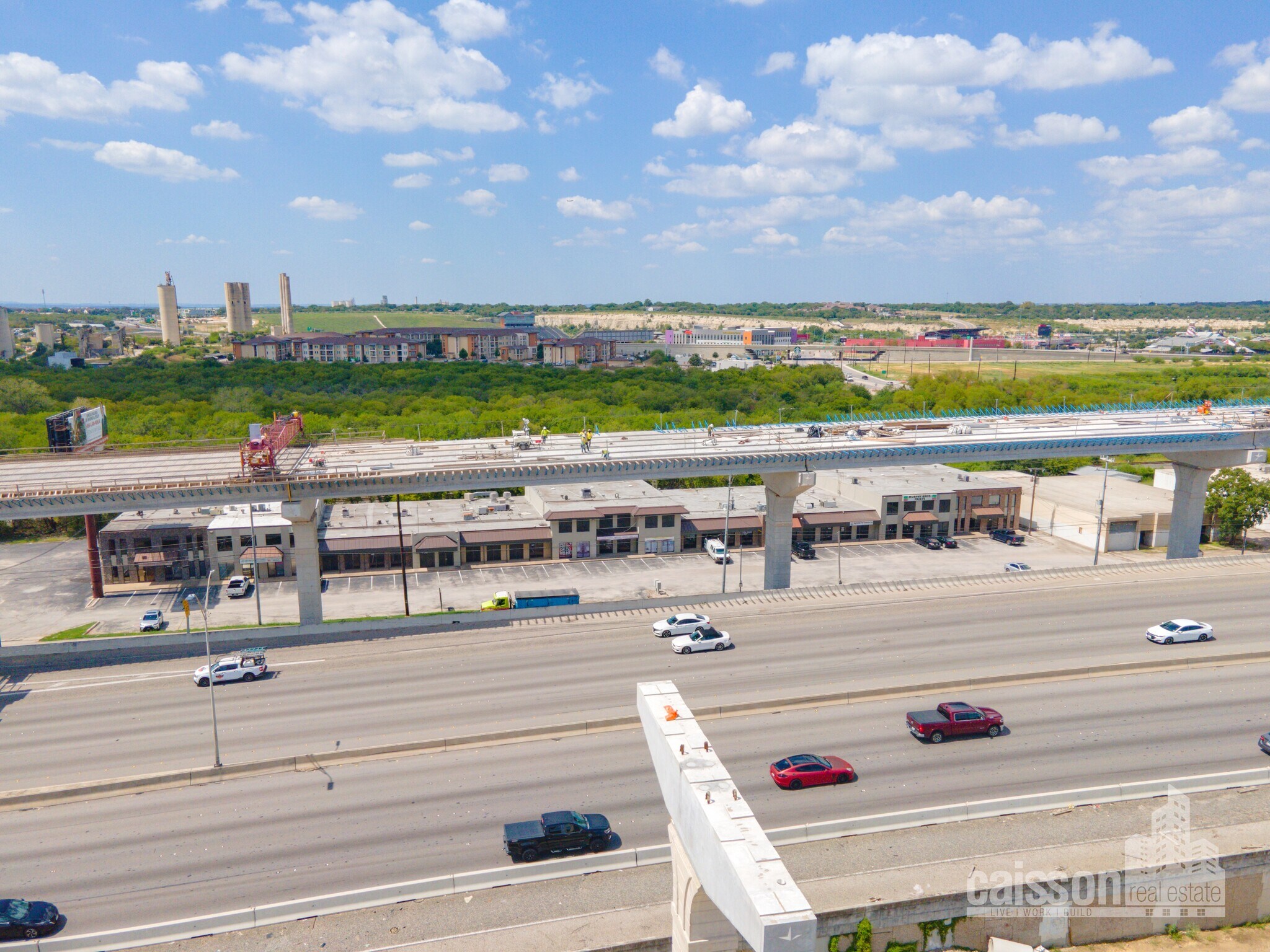 10201-10237 N IH 35, San Antonio, TX à louer Photo principale– Image 1 sur 13