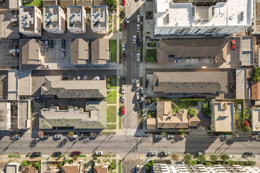 6509 Brynhurst Ave, Los Angeles, CA à vendre - Photo de l’immeuble – Image 3 sur 42