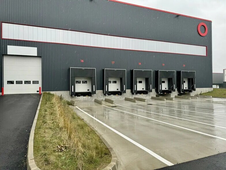 Industriel/Logistique dans ROISSY-EN-FRANCE à louer - Photo de l’immeuble – Image 2 sur 12