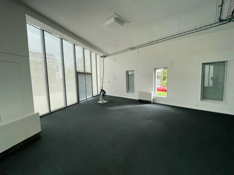 Bureau dans Rennes à louer - Photo de l’immeuble – Image 3 sur 3