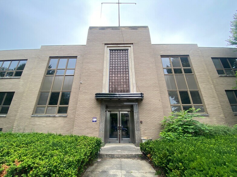 615 N Oak Ave, Sidney, OH à louer - Photo de l’immeuble – Image 1 sur 1