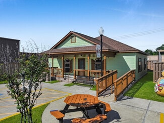 Plus de détails pour 1120 Atlanta Ave, Nederland, TX - Bureau à vendre