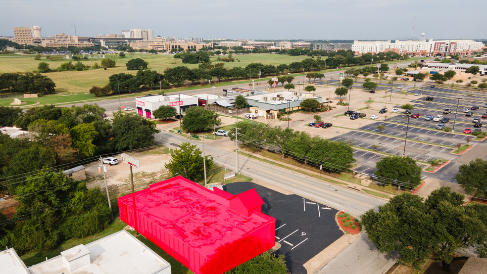 110 Lincoln Ave, College Station, TX à louer - Photo de l’immeuble – Image 3 sur 6