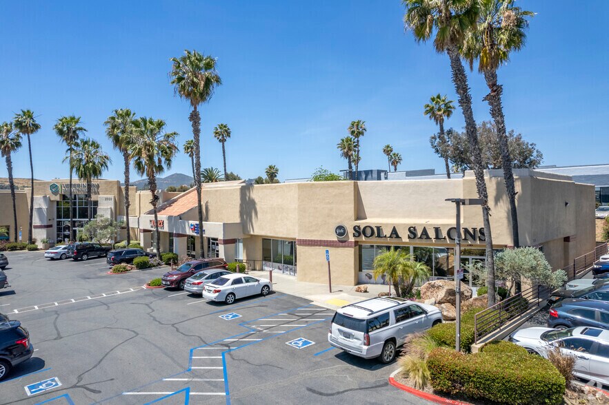 2055-2085 Montiel Rd, San Marcos, CA à louer - Photo de l’immeuble – Image 1 sur 7