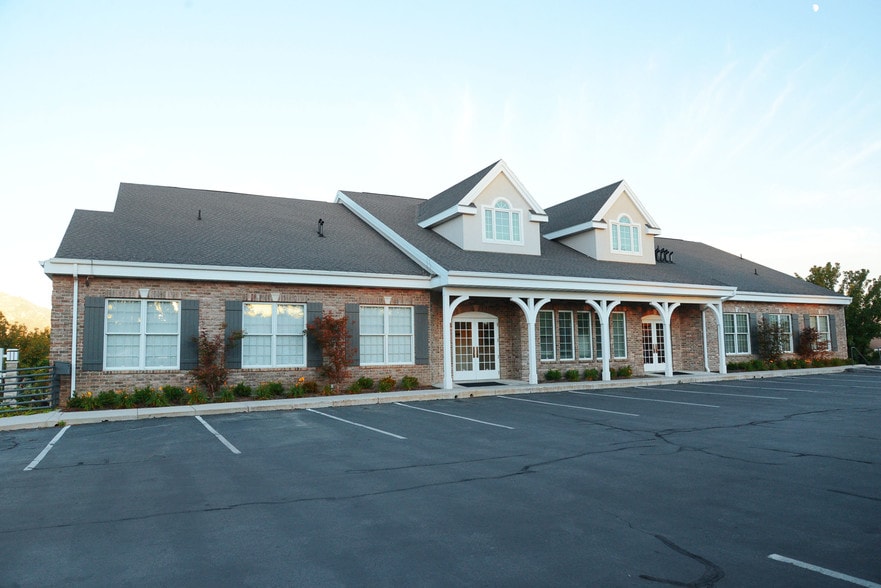 2651 W South Jordan Pkwy, South Jordan, UT à louer - Photo de l’immeuble – Image 2 sur 4
