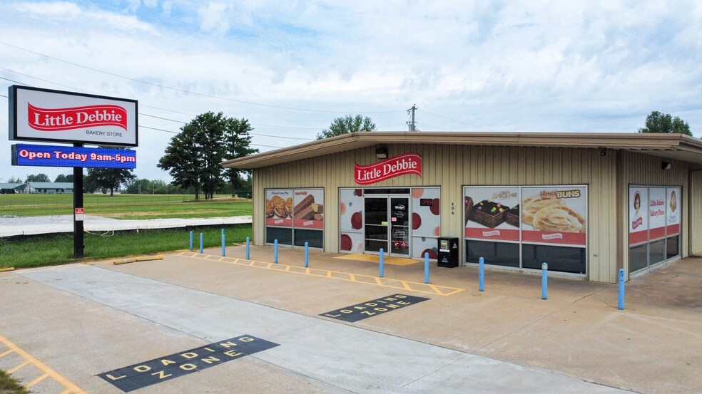 406 E Henri De Tonti Blvd, Springdale, AR à louer - Photo de l’immeuble – Image 2 sur 8