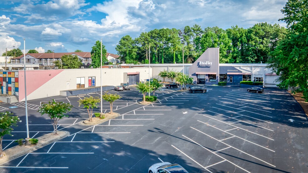 6248 Dawson Blvd, Norcross, GA à louer - Photo de l’immeuble – Image 2 sur 5