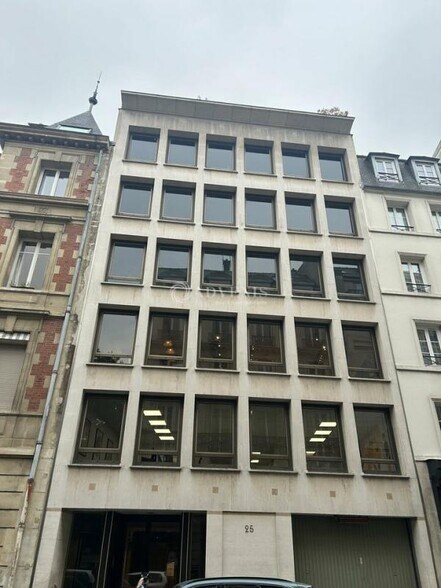25 Rue D'Artois, Paris à louer - Photo de l’immeuble – Image 3 sur 12