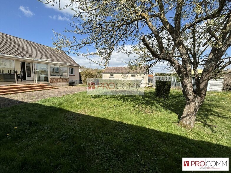 Local d'activités dans Mainvilliers à vendre - Photo de l’immeuble – Image 1 sur 6