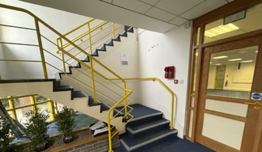 Bruntcliffe Way, Morley à louer Photo intérieure– Image 1 sur 2