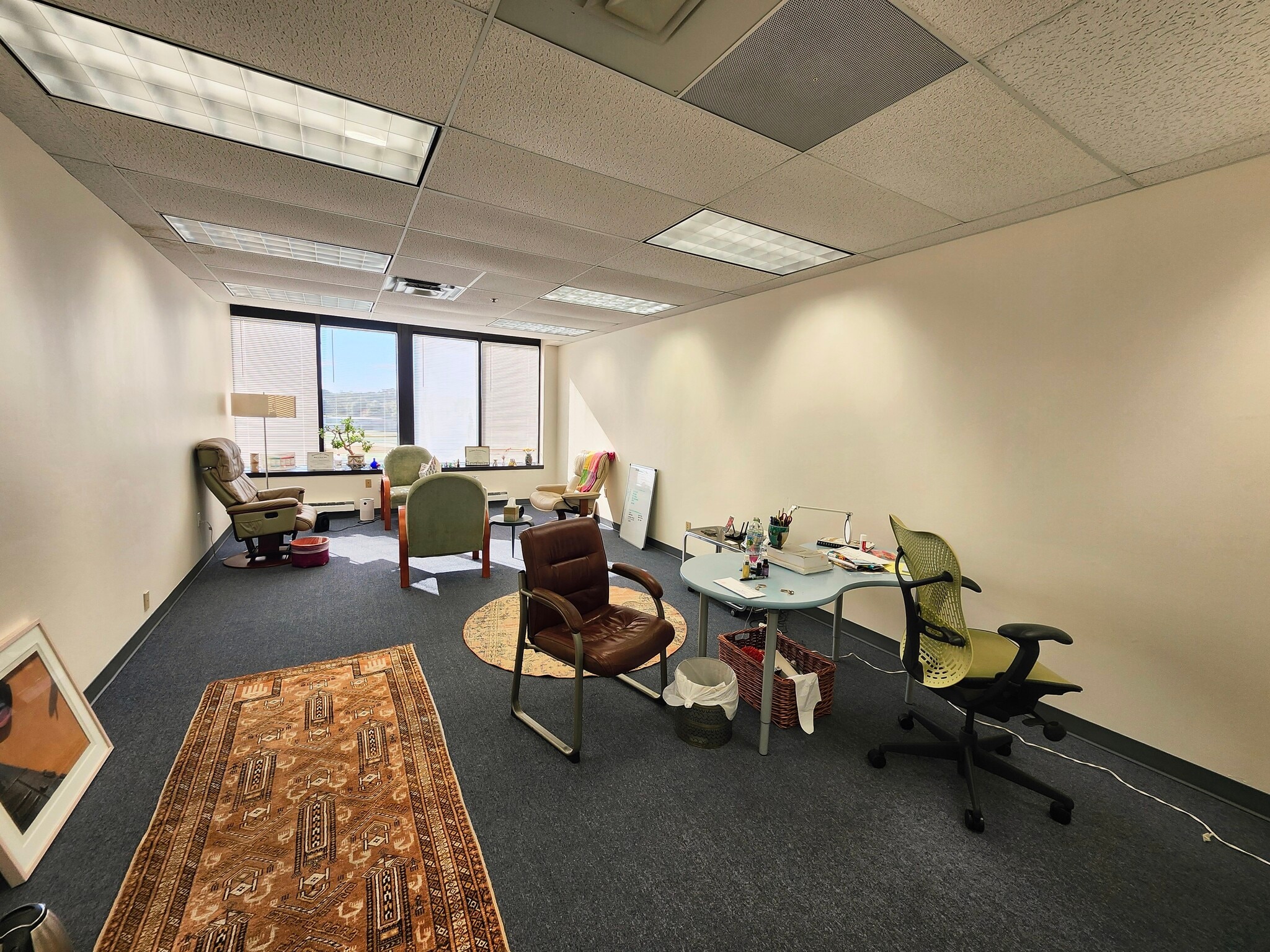 1952 Gallows Rd, Vienna, VA à louer Photo intérieure– Image 1 sur 3