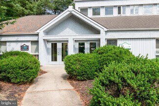 Plus de détails pour 112 Haddontowne Ct, Cherry Hill, NJ - Bureau à vendre