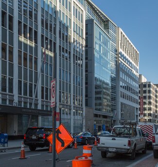 Plus de détails pour 2021 L St NW, Washington, DC - Local commercial à louer